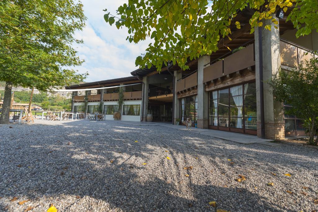 Agriturismo Locanda Del Pesco Collebeato Exterior photo